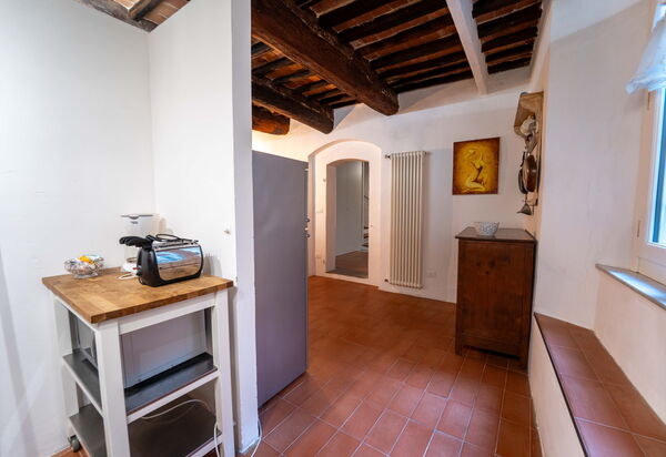 Le Loggine del Pignatello Apartment, Siena City: Autumn, Kitchen, Spring, Summer