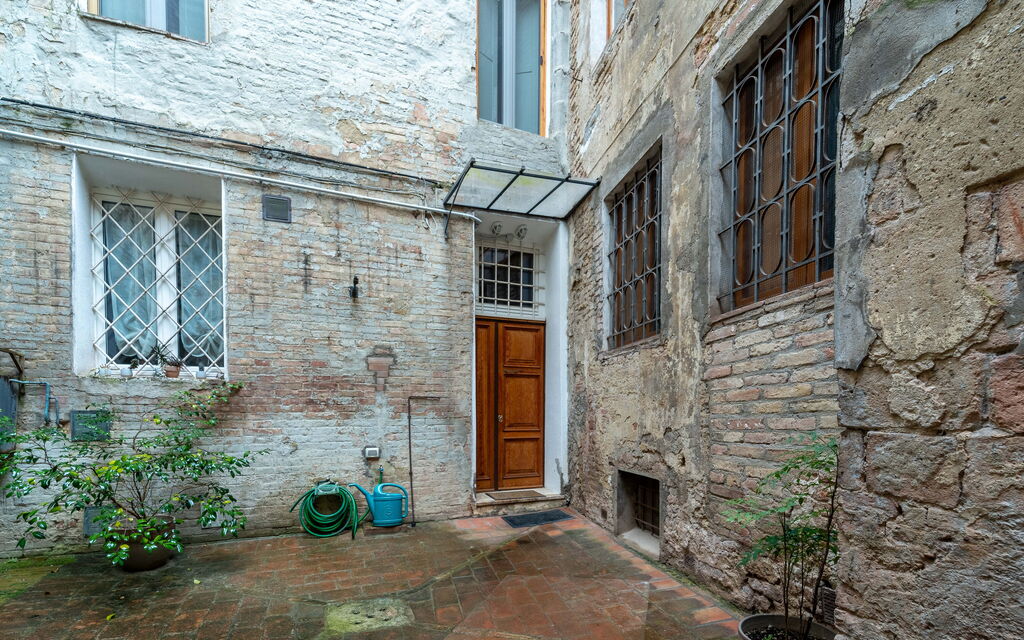 Le Loggine del Pignatello Apartment, Siena City: Autunno, Entrata Principale, Estate, Inverno, Primavera