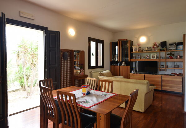 Villa Margi: Autunno, Estate, Inverno, Primavera, Sala da pranzo, Soggiorno