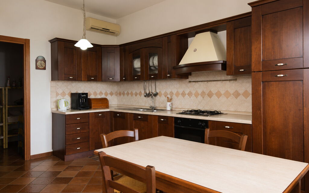 Villa Margi: Autumn, Kitchen, Spring, Summer