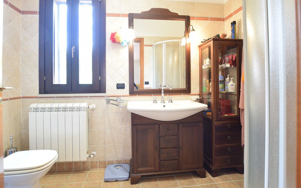 Villa Margi: Autumn, Bathroom, Spring, Summer, Winter