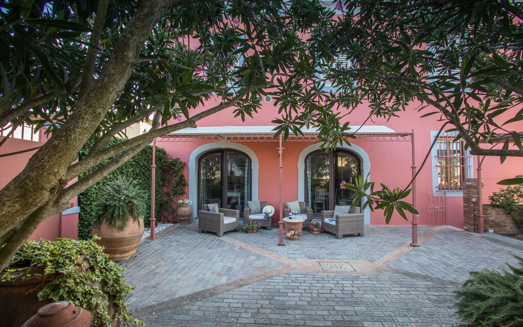 Villa Camelia: all'aperto, Balcone / Terrazza / Patio, Esterni