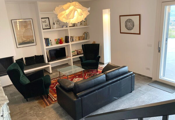 Villa Ombrone: Living Room