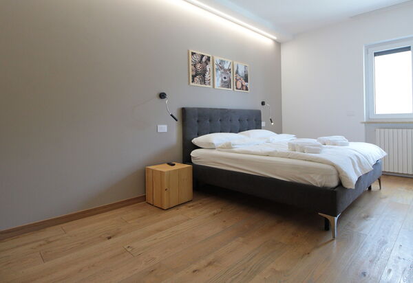 Cimus Home, Bike Retreat: Autumn, Bedroom, Spring, Summer