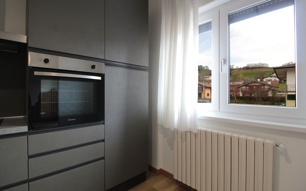 Cimus Home, Bike Retreat: Autumn, Common Room, Kitchen, Spring, Summer