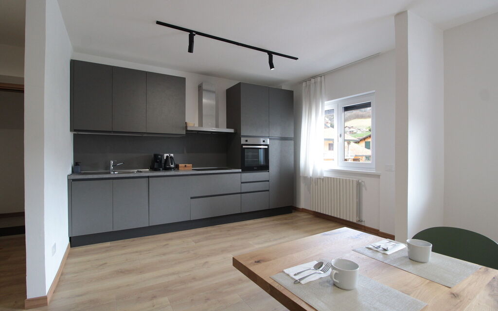 Cimus Home, Bike Retreat: Autumn, Common Room, Kitchen, Spring, Summer