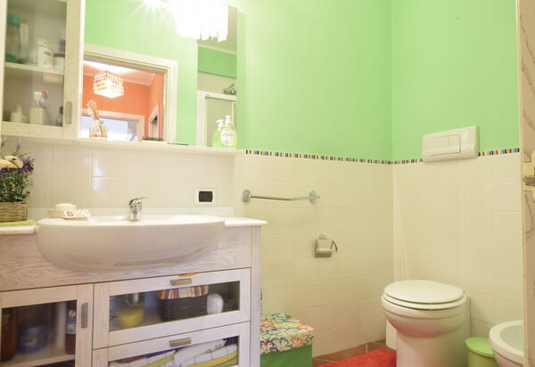 Villa Ina: Autunno, Estate, Primavera, Servizi