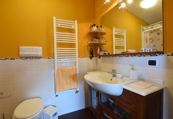 Villa Ina: Autunno, Estate, Primavera, Servizi