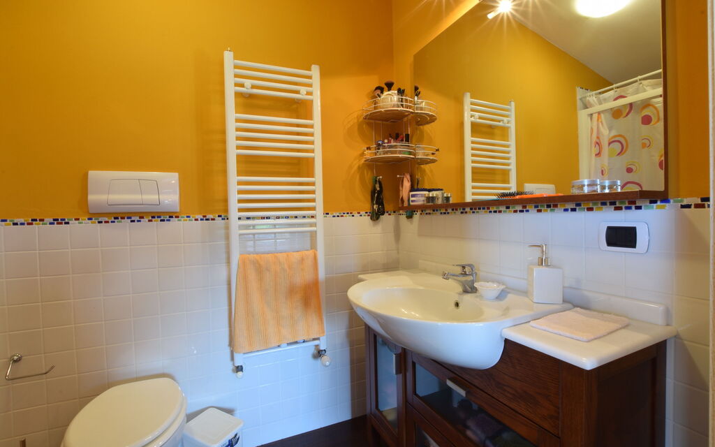 Villa Ina: Autunno, Estate, Primavera, Servizi