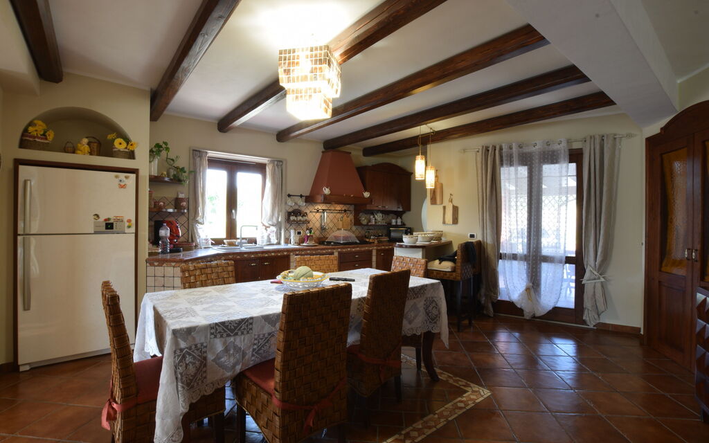 Villa Ina: Autunno, Cucina, Estate, Primavera, Sala da pranzo