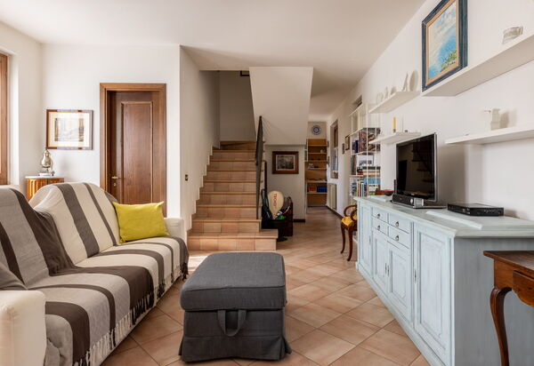 Civico108 Vacation Home, Pool, Castellina in Chianti: Autumn, Living Room, Spring, Summer