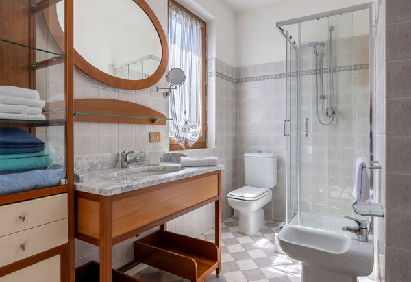 Civico108 Vacation Home, Pool, Castellina in Chianti: Autumn, Bathroom, Spring, Summer