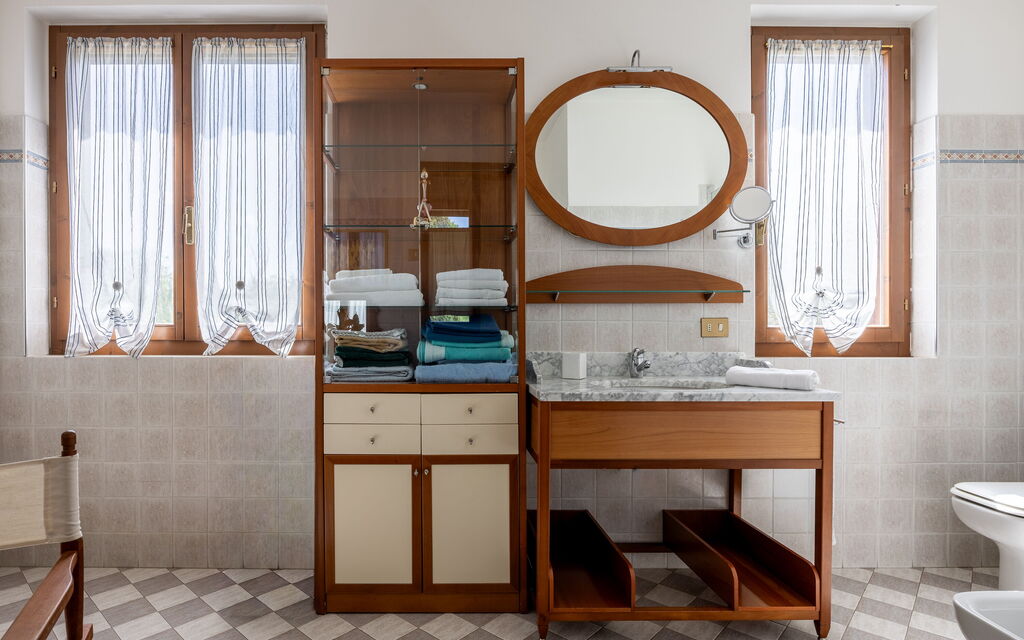 Civico108 Vacation Home, Pool, Castellina in Chianti: Autumn, Bathroom, Spring, Summer