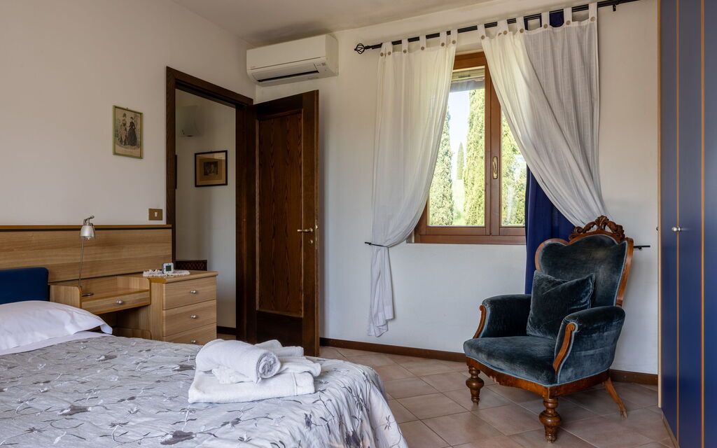 Civico108 Vacation Home, Pool, Castellina in Chianti: Autumn, Bedroom, Spring, Summer