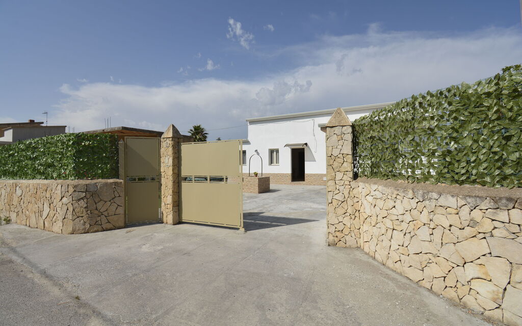 Villa Cosentini: Autunno, Entrata Principale, Estate, Primavera