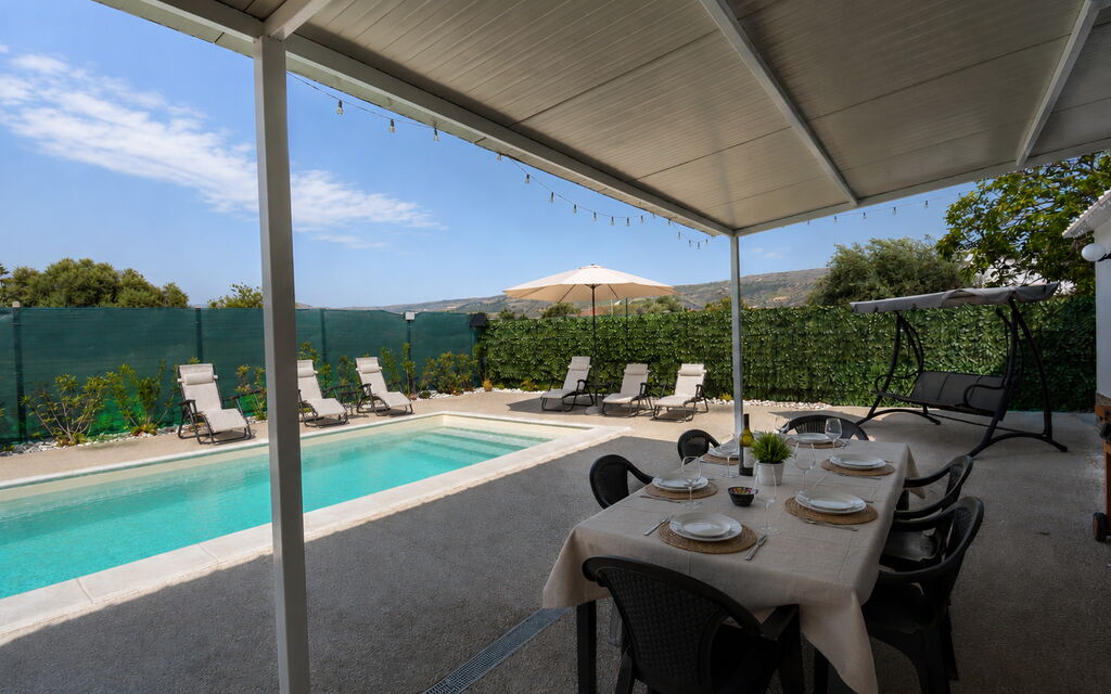 Villa Cosentini: Autumn, Pool, Spring, Summer