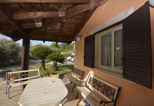 Villa del Monte: all'aperto, Autunno, Balcone / Terrazza / Patio, Estate, Esterni, Giardino, Primavera