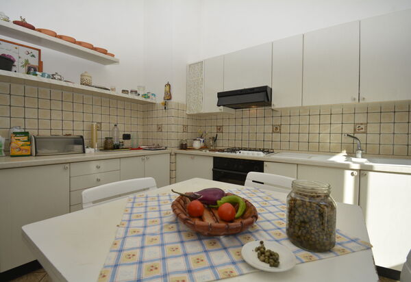 Villa del Monte: Autunno, Cucina, Estate, Primavera, Sala da pranzo