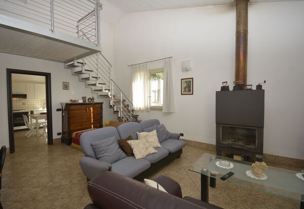 Villa del Monte: Autunno, Estate, Primavera, Sala da pranzo, Soggiorno