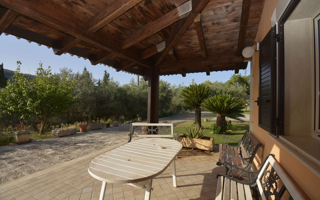 Villa del Monte: all'aperto, Autunno, Balcone / Terrazza / Patio, Estate, Esterni, Giardino, Primavera