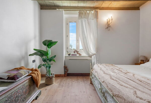 Preseglie Lake Garda: Autumn, Bedroom, Spring, Summer