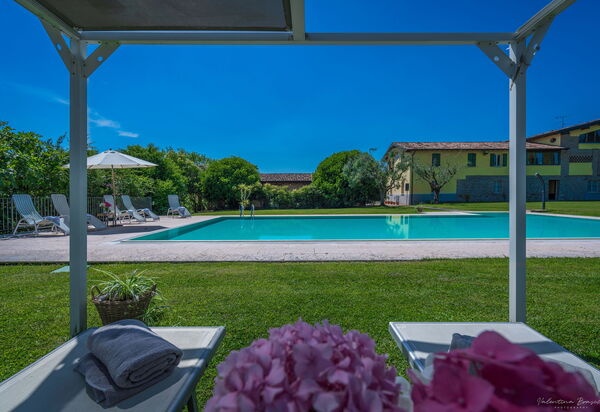 Preseglie Lake Garda: Autunno, Estate, Piscina, Primavera