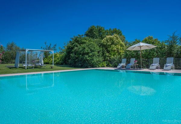 Preseglie Lake Garda: Autunno, Estate, Piscina, Primavera