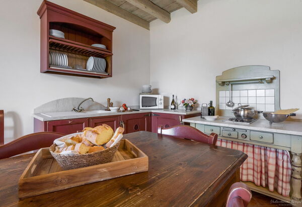 Preseglie Lake Garda: Autumn, Kitchen, Spring, Summer