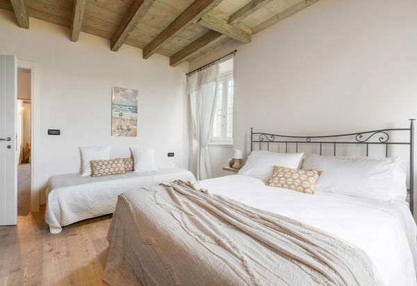 Preseglie Lake Garda: Autumn, Bedroom, Spring, Summer