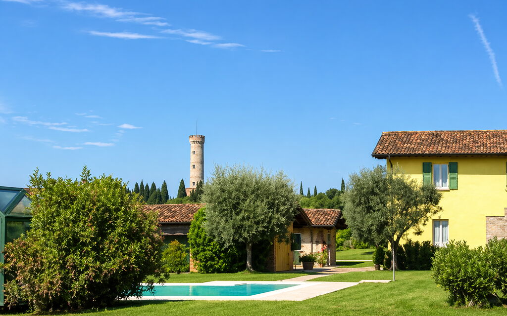 Preseglie Lake Garda: Autunno, Estate, Piscina, Primavera