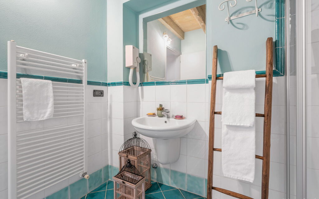 Preseglie Lake Garda - : Autumn, Bathroom, Spring, Summer