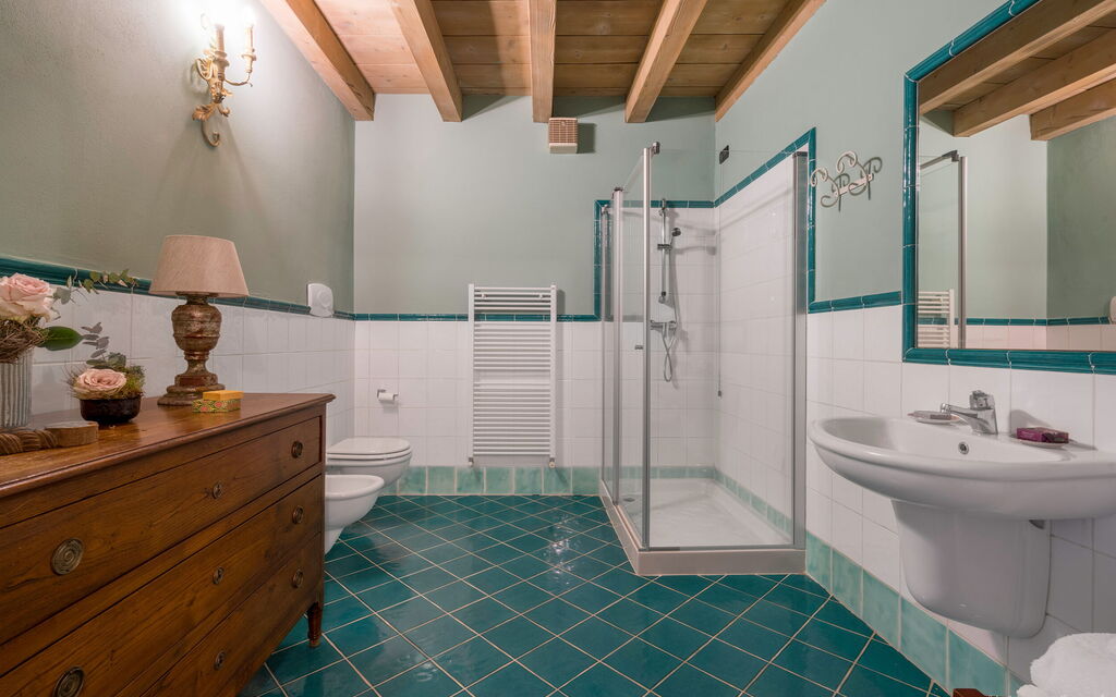 Preseglie Lake Garda - : Autumn, Bathroom, Spring, Summer