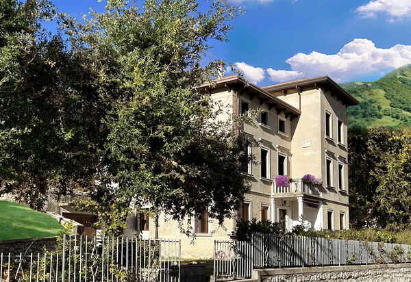 Villa 900 Design & Hills Escape: Autunno, Entrata Principale, Estate, Primavera