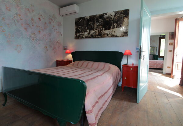 Villa 900 Design & Hills Escape: Autumn, Bedroom, Spring, Summer