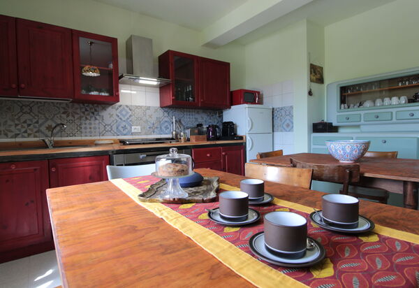 Villa 900 Design & Hills Escape: Autumn, Kitchen, Spring, Summer