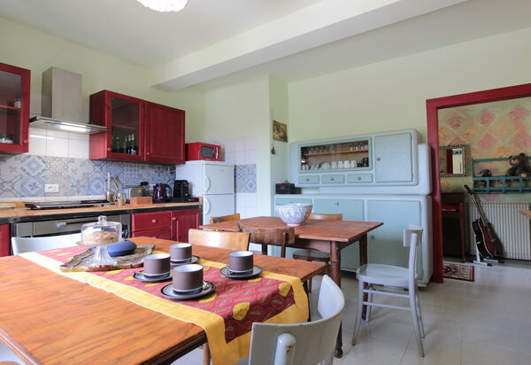 Villa 900 Design & Hills Escape: Autumn, Kitchen, Spring, Summer