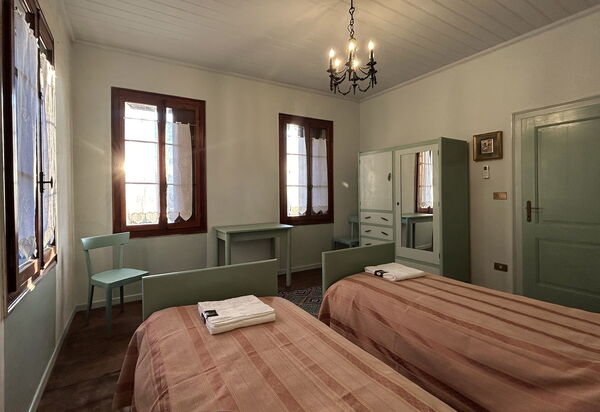 Villa 900 Design & Hills Escape: Autumn, Bedroom, Spring, Summer, Winter