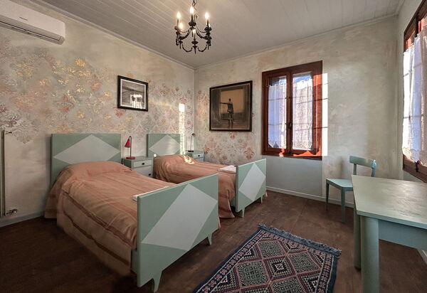 Villa 900 Design & Hills Escape: Autumn, Bedroom, Spring, Summer, Winter