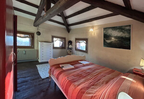 Villa 900 Design & Hills Escape: Autumn, Bedroom, Spring, Summer, Winter