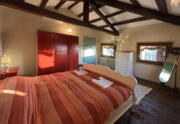 Villa 900 Design & Hills Escape: Bedroom