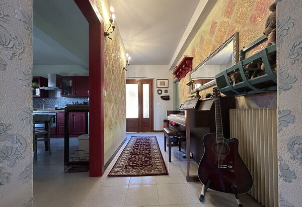 Villa 900 Design & Hills Escape: Autumn, Room Detail, Spring, Summer, Winter