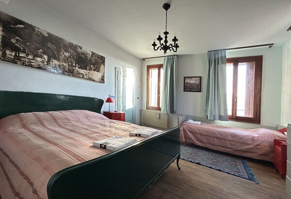 Villa 900 Design & Hills Escape: Autumn, Bedroom, Spring, Summer, Winter