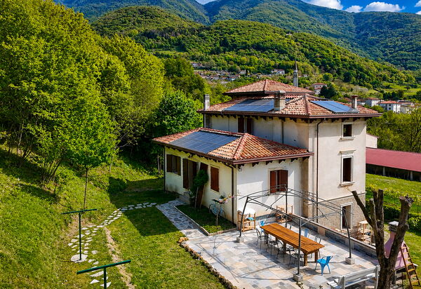 Villa 900 Design & Hills Escape: Autumn, Building Exterior, Spring, Summer