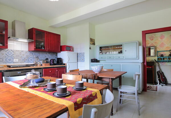 Villa 900 Design & Hills Escape: Autunno, Cucina, Estate, Primavera