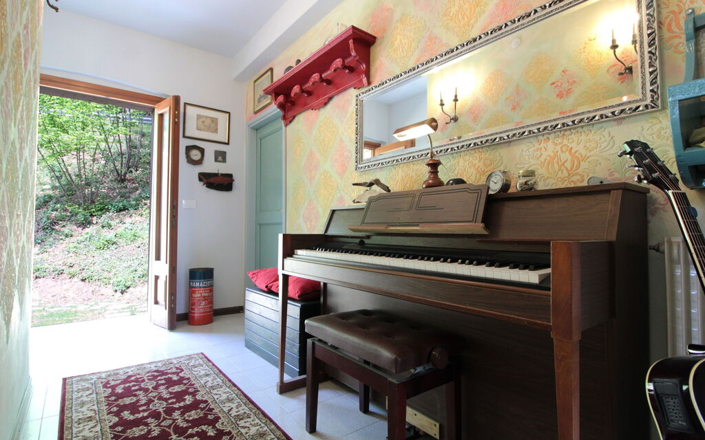 Villa 900 Design & Hills Escape: Autumn, Living Room, Spring, Summer