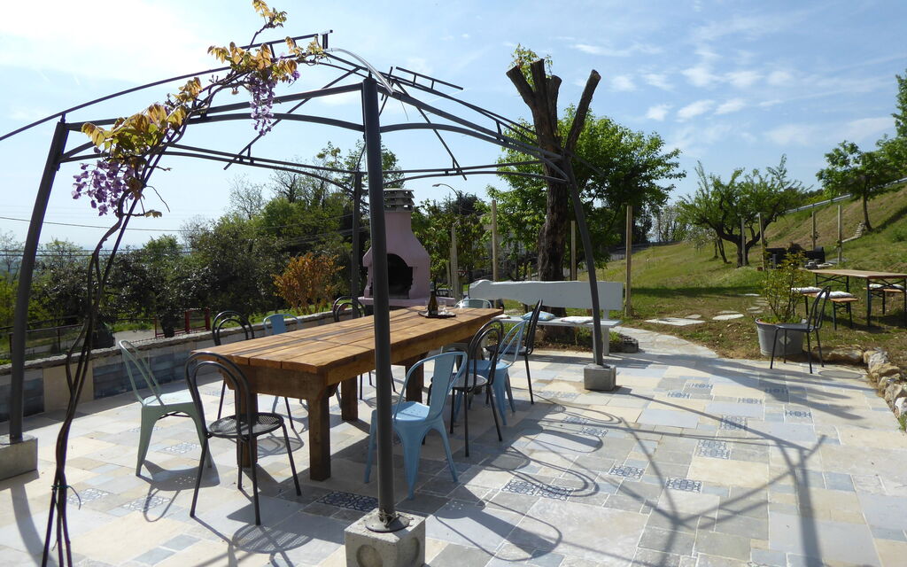 Villa 900 Design & Hills Escape: Autumn, Garden, Spring, Summer