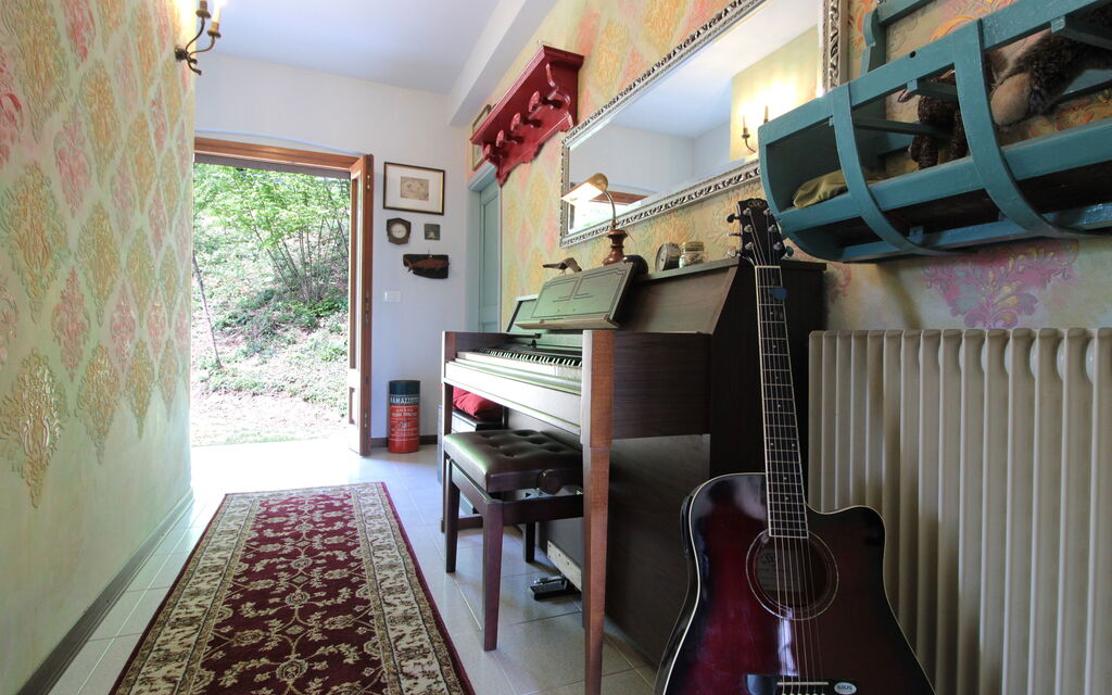 Villa 900 Design & Hills Escape: Autumn, Living Room, Spring, Summer