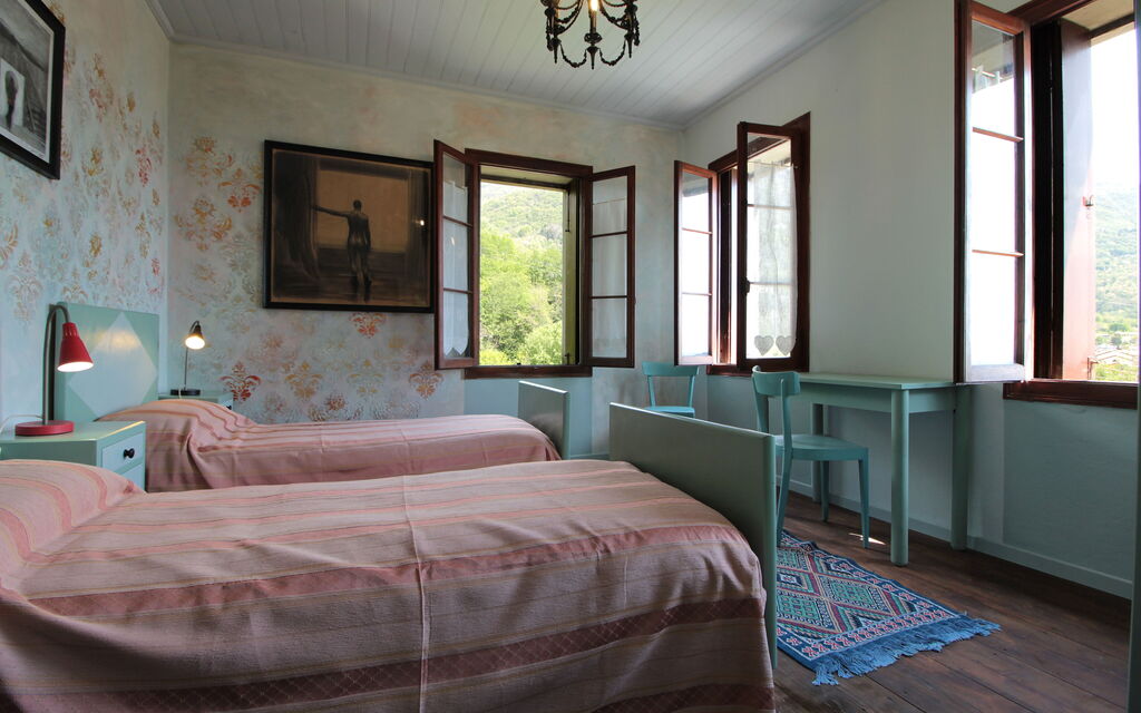 Villa 900 Design & Hills Escape: Autumn, Bedroom, Spring, Summer