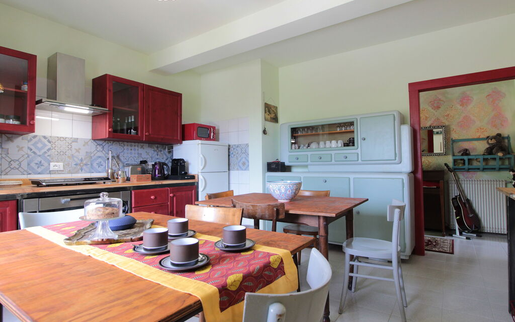 Villa 900 Design & Hills Escape: Autumn, Kitchen, Spring, Summer