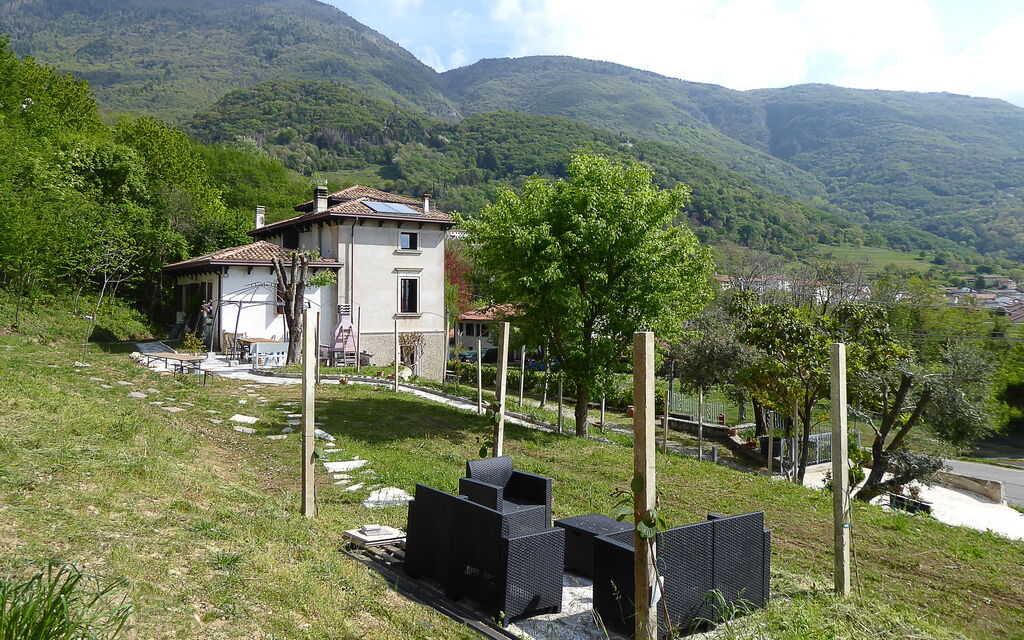 Villa 900 Design & Hills Escape: Autunno, Estate, Esterni, Giardino, Primavera